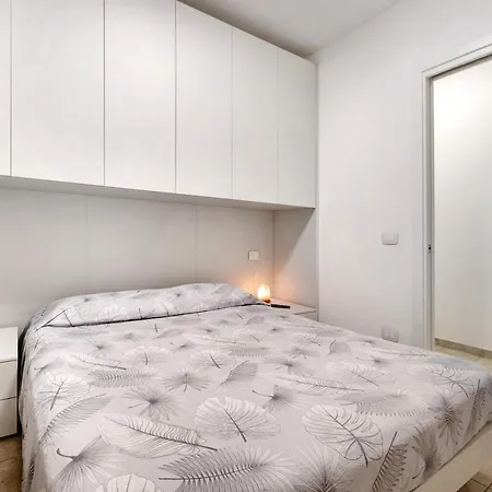 Condomino Alba Chiara 6 *